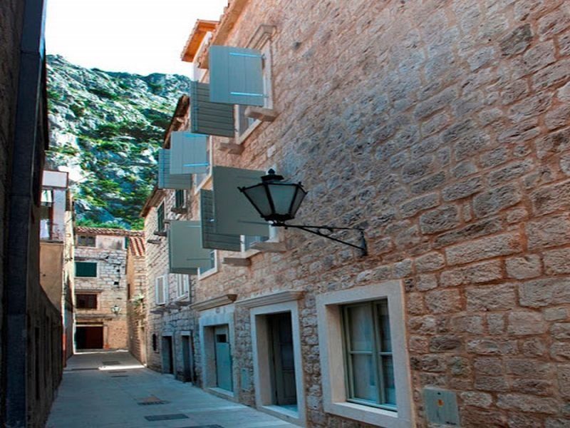 Villa Mama - Traditional Apartments In Omis, Free Parking Eksteriør bilde